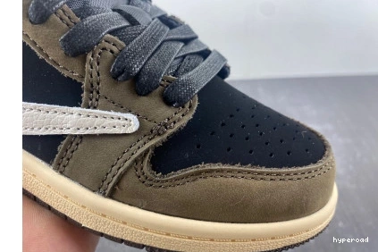 Hyperoad (KIDS)TRAVIS SCOTT JORDAN 1 'MOCHA' X LOW AIR 1011